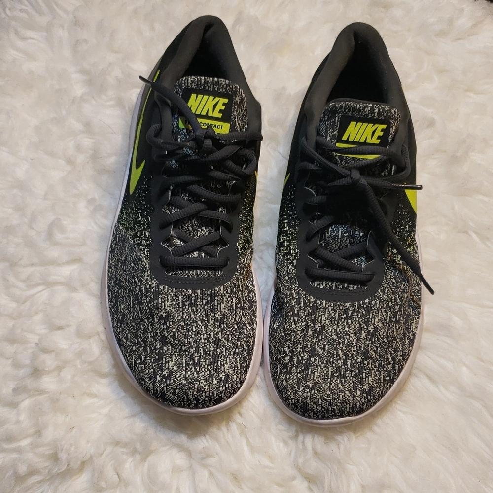 Nike Black and Neon Green Running Shoes